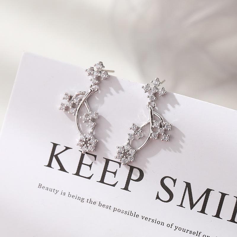 

Серьги-пусеты из стерлингового серебра 925 пробы в корейском стиле с подвесками в виде сверкающего кота КТ для женщин