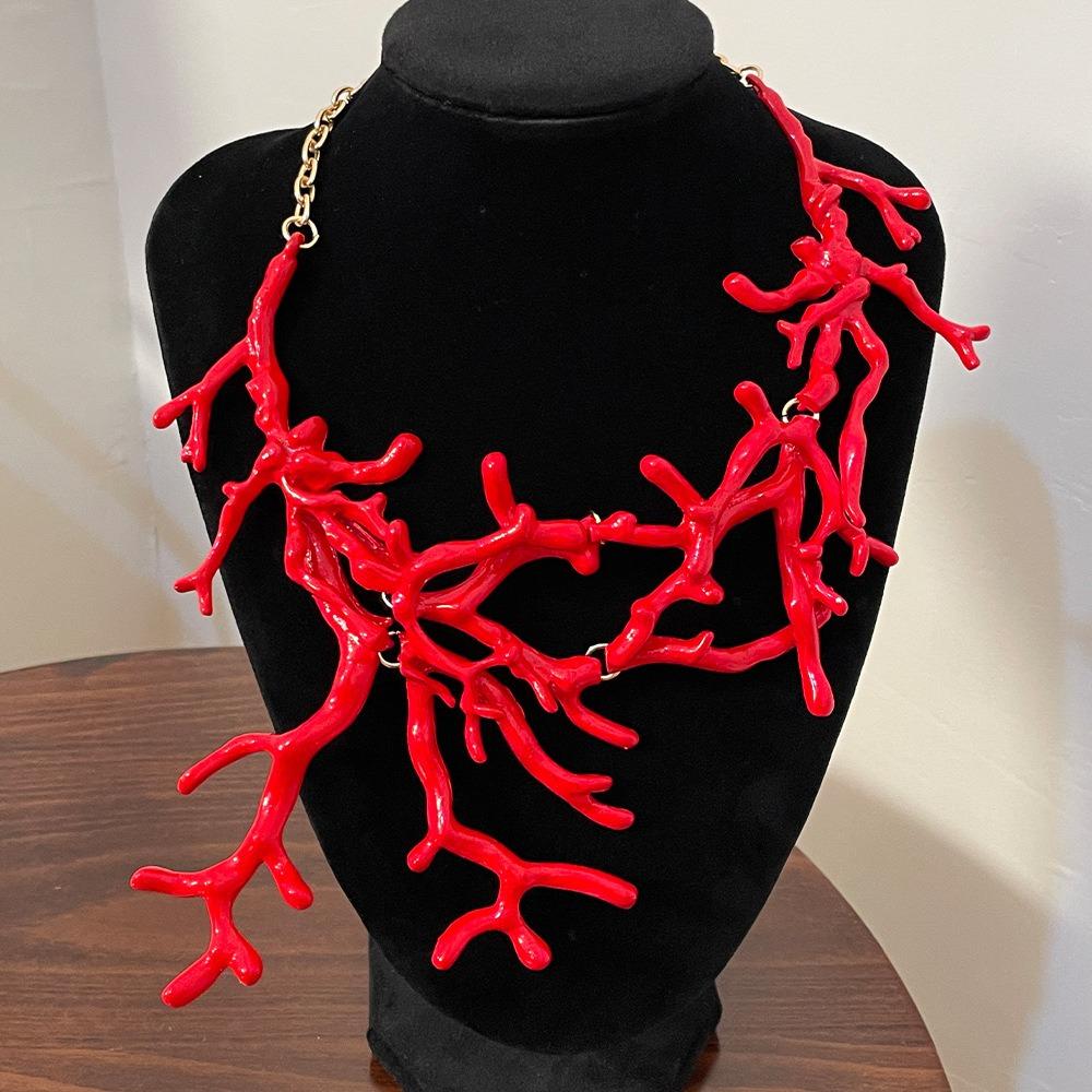 Trendy Exaggerated Coral Collars Bohemia Exaggerated Coral Necklace Red Coral Alloy Necklace