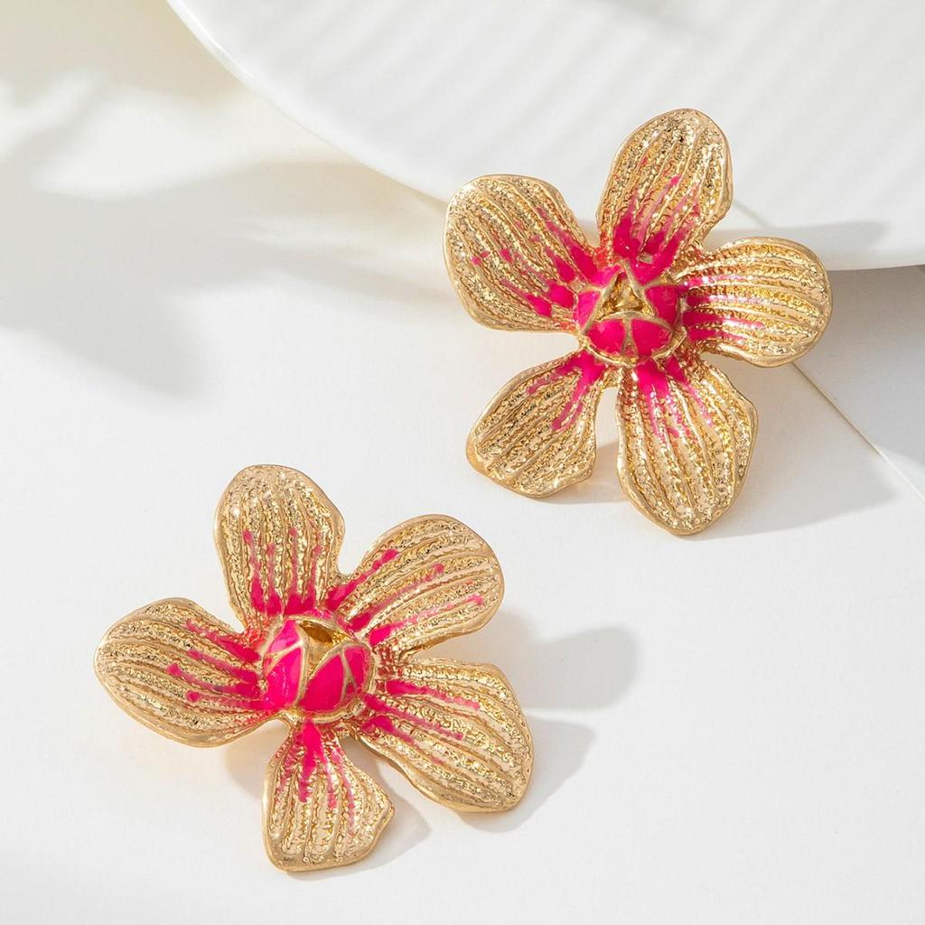 One Pair of Pink Enamel Five-Petal Flower Earrings with Pleated Design for Women.