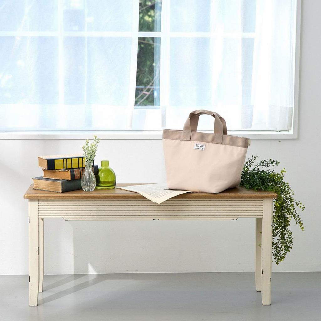 Simple, plain horizontal tote bag by nothing special, SN. Deli. N Special-A 1043