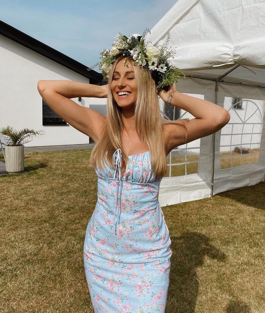 2024 Trending Sleeveless Lace-Up Bodycon Dress - Slim Fit & Sexy