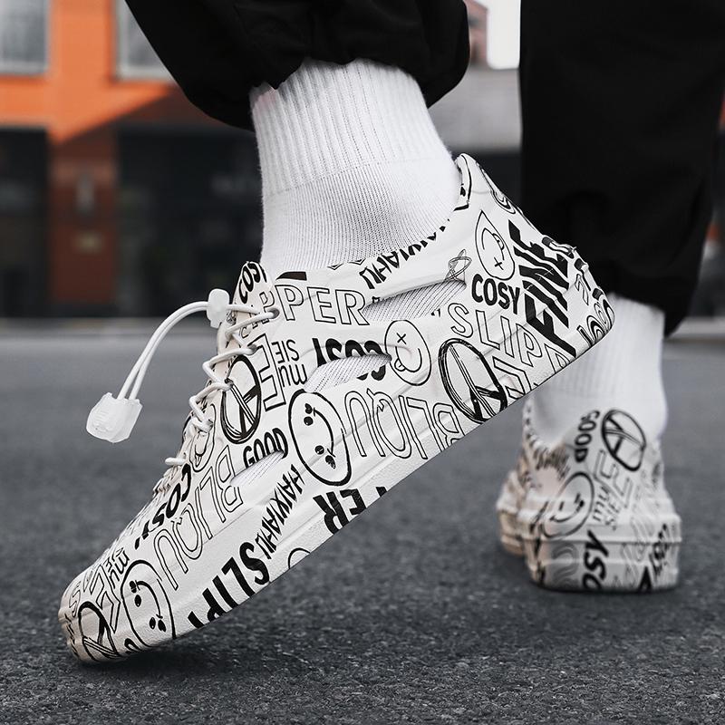 Fashion Men's new soft sole casual fashion slippers EVA sandals new summer breathable wading sandals outdoor men's shoes