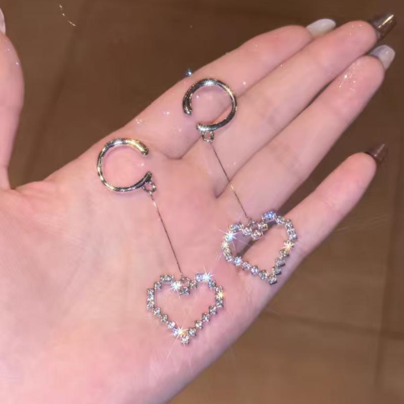 Элегантный полый ушной кафф в форме сердца со стразами для женщин - Простой дизайн, аксессуар для сережки