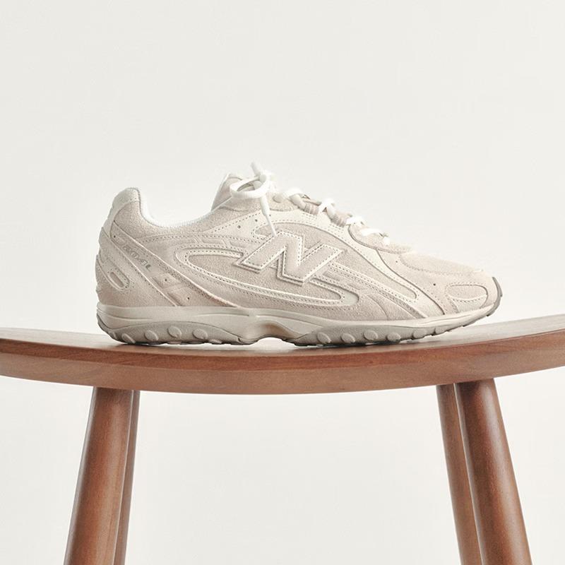 NEW BALANCE Men's and Women's Spring Retro Stylish Trendy Sport and Casual Shoes U204LMMC
