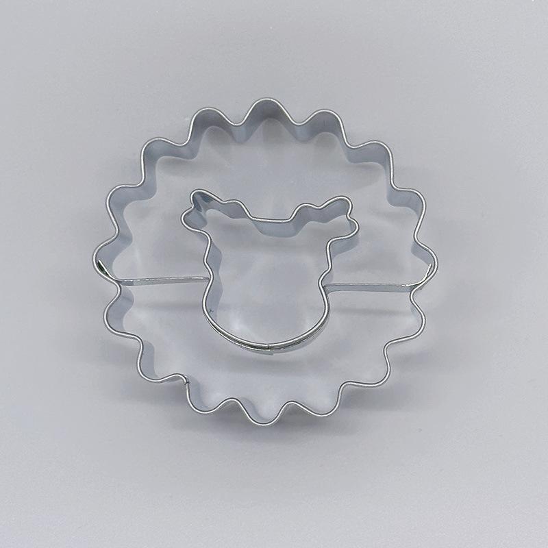 Set of 4 Stainless Steel Cookie Cutters 4 Stainless Steel Cookie Cutter Set - Versatile Cookie Molds for Christmas, Easter, Hanukkah, Thanksgiving