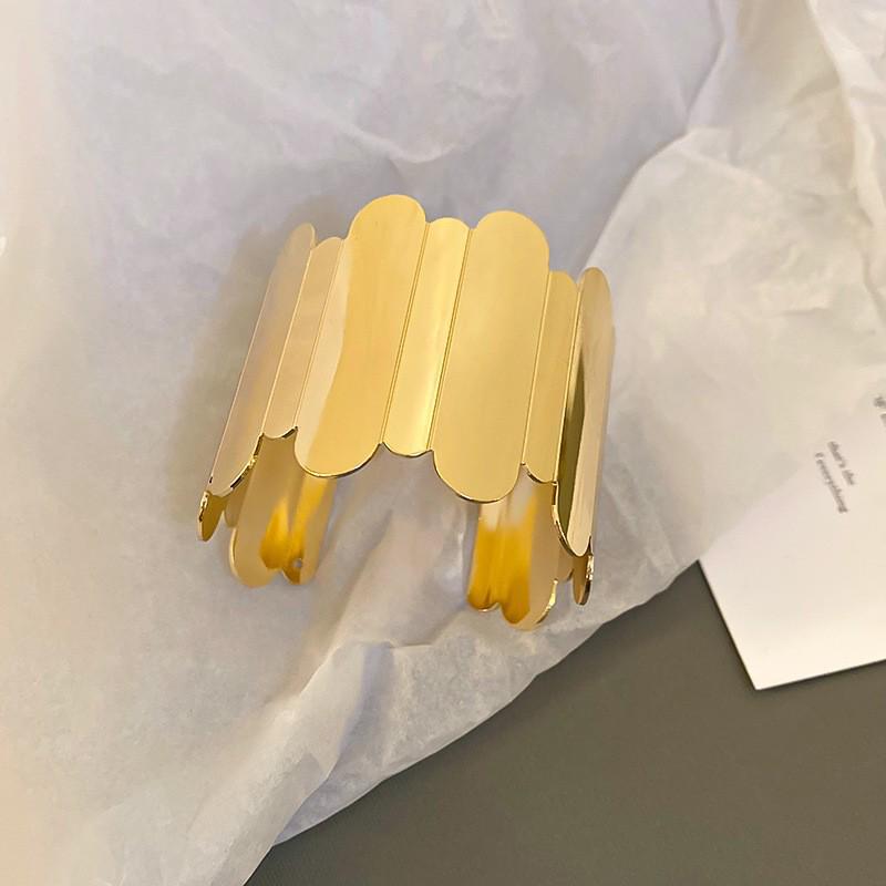 Minimalist Double-Layer Hollow Armlet: European & American Style, Exaggerated & Fashionable High-End Bracelet