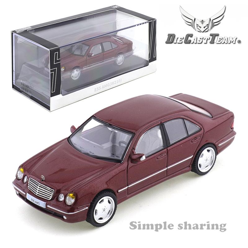 

DCT SHADOW 1/64 Mercedes Benz E55 AMG (W210) Червоний Зелений Синій Лита Модель Іграшкові Транспортні Засоби Мініатюри Колекційні