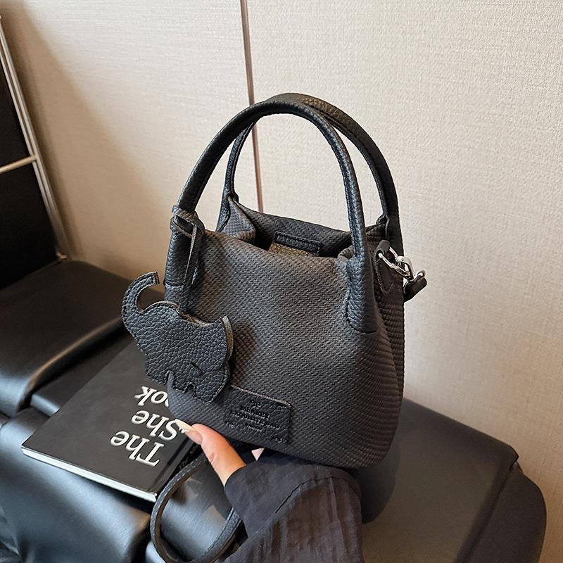 

новая сумка с узором личи, женская летняя универсальная популярная сумка-мессенджер, модная портативная сумка-ведро чёрный