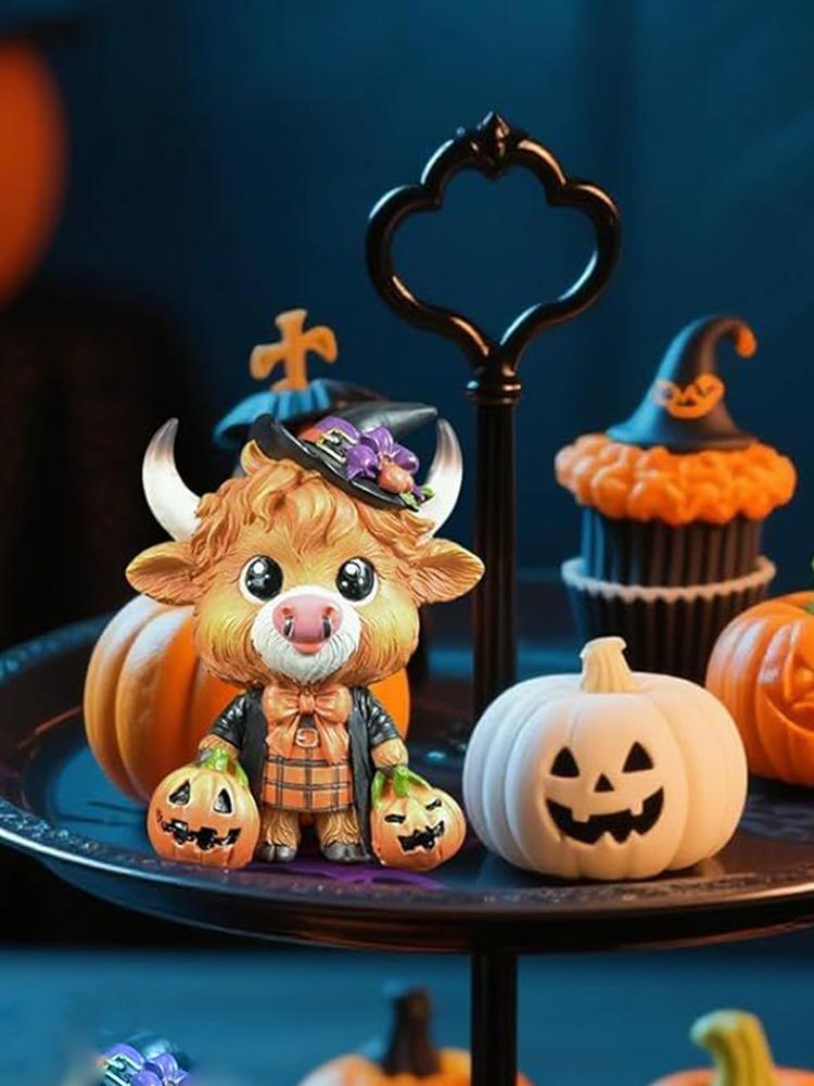 Halloween Highland Cow Figurine Halloween Highland Cattle Dwarf Resin Statue Home Desktop Porch Decoration Halloween Decor