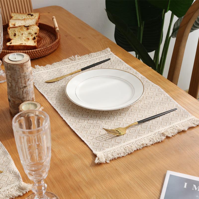 Cotton and Linen Tableware Simple Party Supplies Edgy Home Dining Table Decorations Towels Tassel Cushion Delicacy Take A Photo
