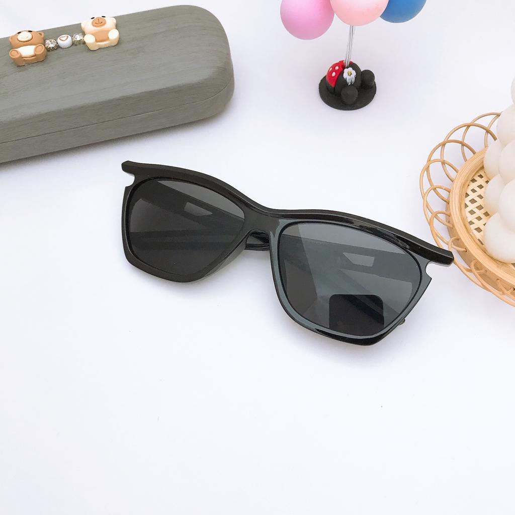 Travel Sunscreen Uv Protection Children'S Sunglasses Summer Girls Box Sunglasses Baby Travel Concave Glasses