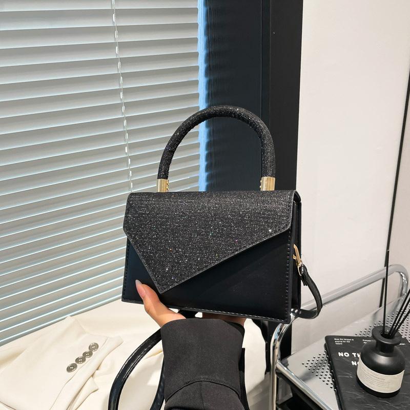 

Fashion texture handbag summer new solid color light luxury simple shoulder bag high sense messenger bag чорний