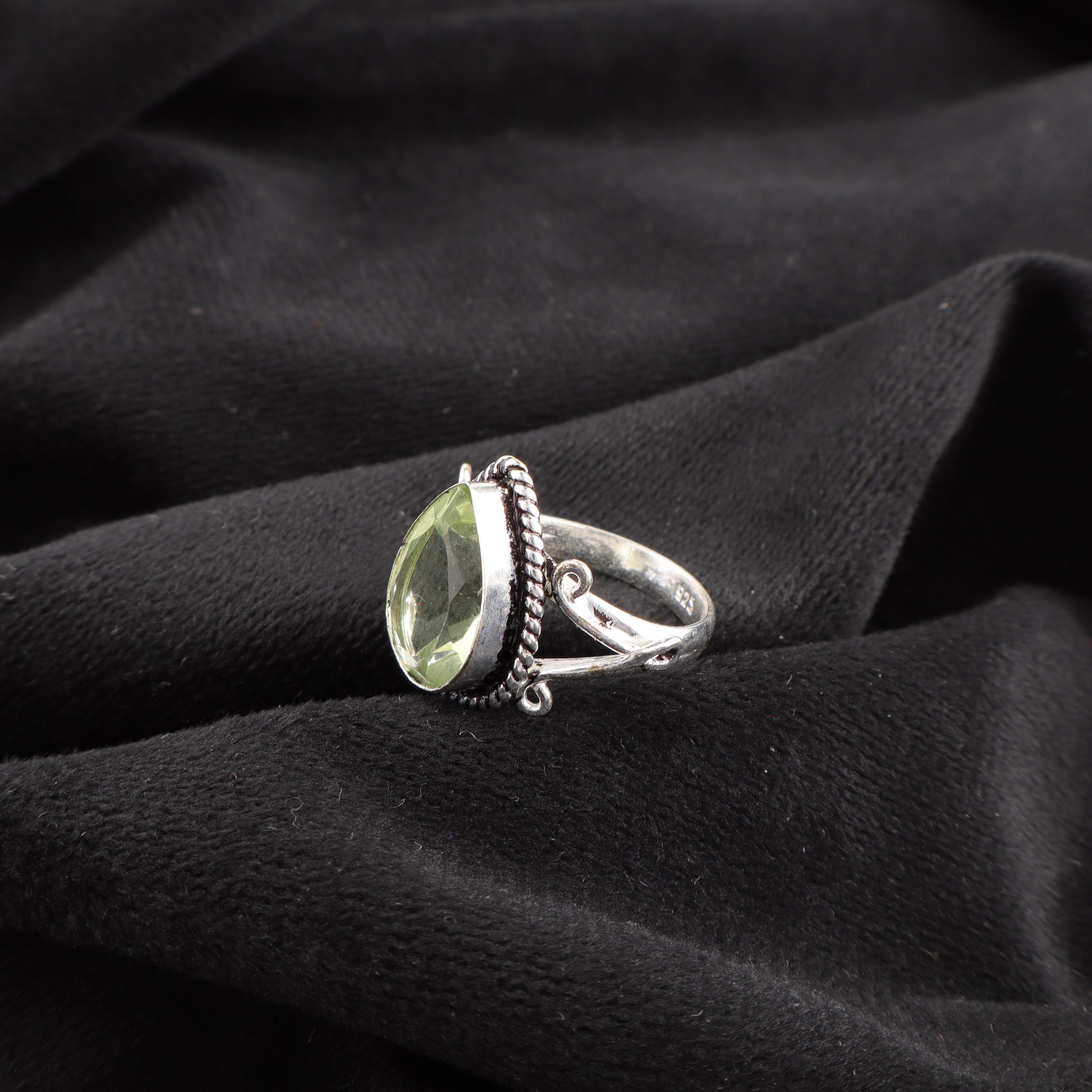 

Кольцо с зеленым аметистом Кольцо из стерлингового серебра 925 пробы, Ювелирное изделие с драгоценным камнем, Кольцо ручной работы, Подарок для мамы Элегантное ювелирное изделие 6.5 зелёный