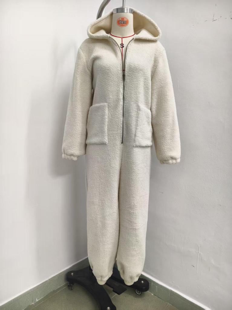 2025 Lambswool Hooded Zipper Jumpsuit: Winter Fashion