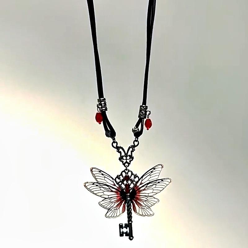 

Y2K Dragonfly Key Red Zircon Necklace Pendant Wings Retro Punk Leather Hip Hop Choker Trendy Women S Jewelry Gifts 1pc