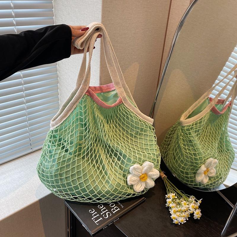 Large capacity out shoulder tote bag women's 2025 summer new trendy Korean lazy wind hollow portable women's bag