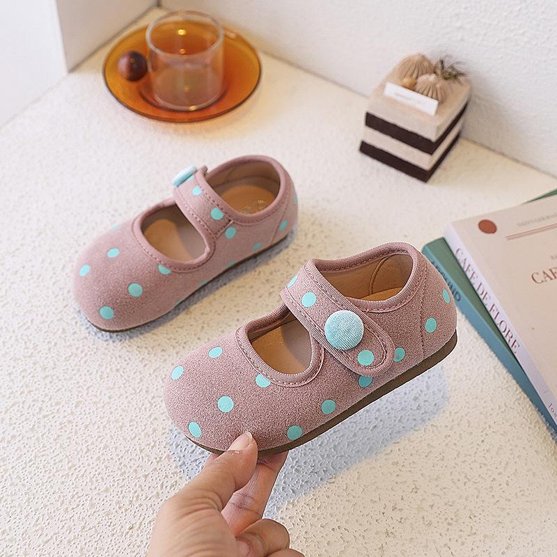 

Korean-style girls princess shoes, polka dot baby flats, soft-soled retro suede children s loafers, sweet and versatile trendy shoes 22 розовый