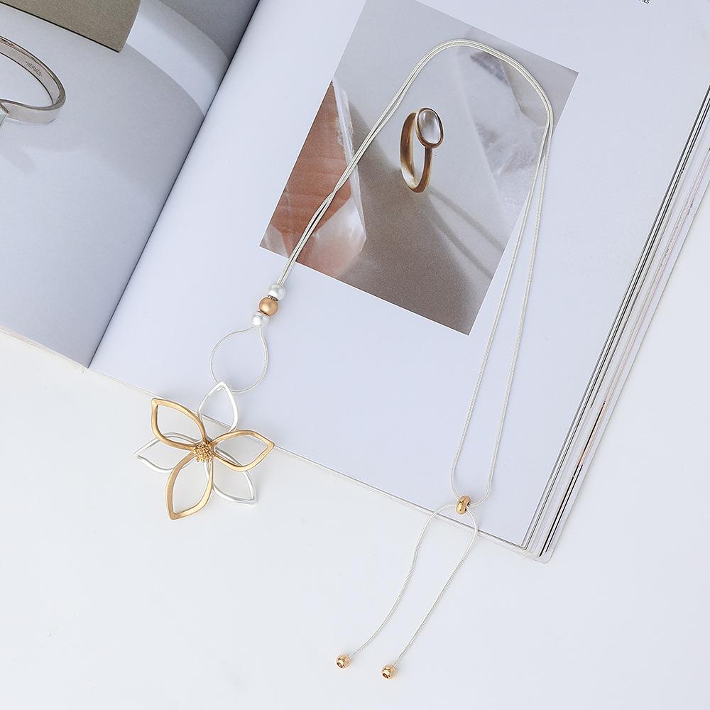 Simple And High-End Big Flower Fashion Women'S Jewelry Long Chain Necklace Pendant Sweater Chain