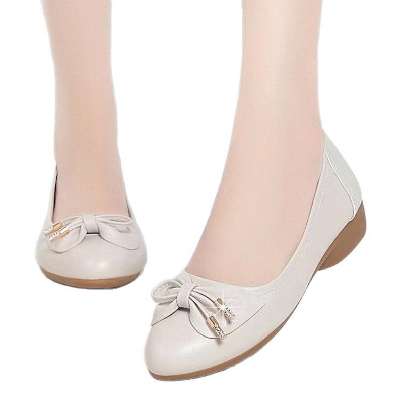 Soft Leather Soft-soled Shoes New Season Single Shoes Women's Slope Heel Non-slip Women's Shoes Comfortable and Versatile Casual Shoes
