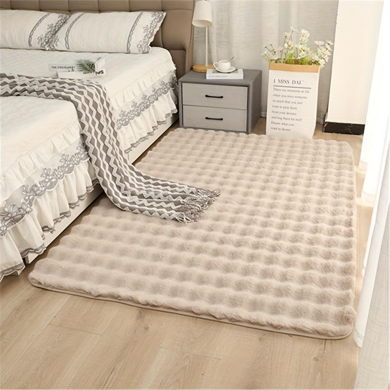 

Faux Rabbit Fur Velvet Indoor Bedroom Carpet, Machine Washable Square Floor Mat 60*90CM