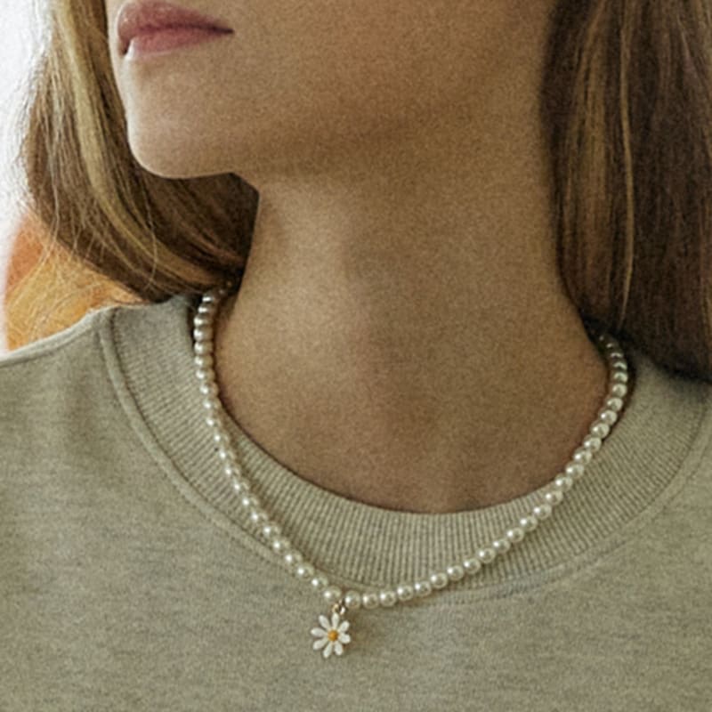 ourhope Daisy Pearl Necklace - Gold