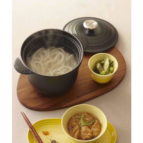 Le Creuset Cocotte Every 18" Cast Iron Enamel Pot, Matte Black, Gas, Induction, and Oven Compatible [Official Japanese Product]