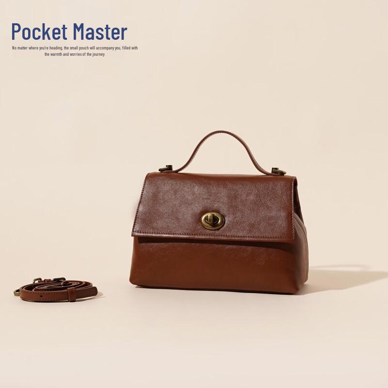 

Women s Retro Leather Flip Crossbody Bag