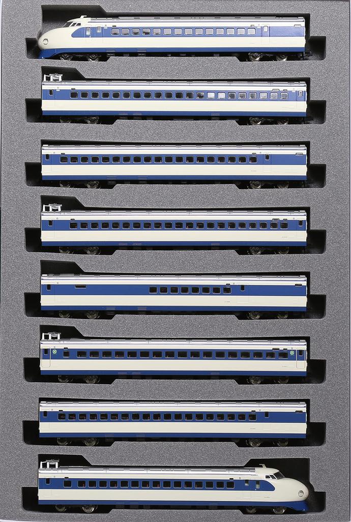 KATO N Gauge 0 Series 2000 Shinkansen HikariKodama 8-Car Basic Set 10-1700 Model Train White