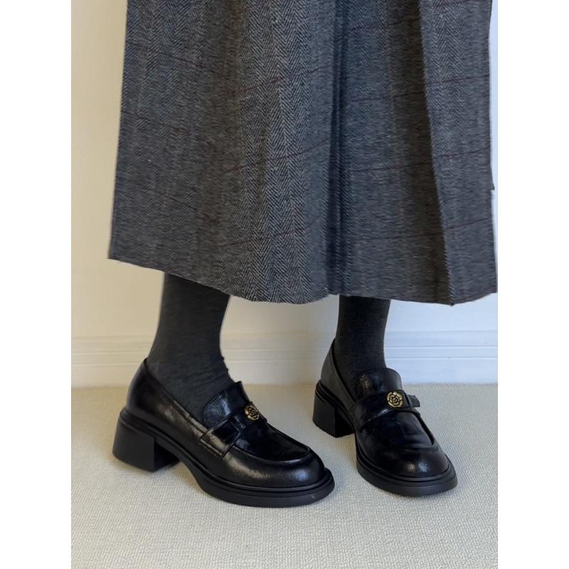 Super Soft Lambskin~ Loafers Women's Camellia Gold Buckle British Style One-pedal Small Leather Shoes Thick-soled High-heeled Single Shoes