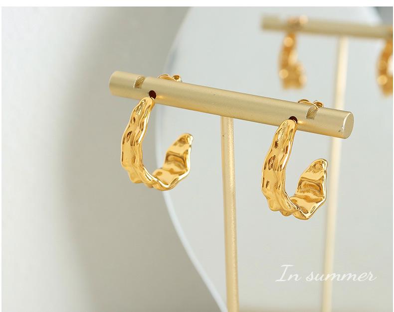 Simple Lightweight Non-fading Geometric Stud Earrings Plated with Real Gold, Fashionable Titanium Steel Jewelry for Women
