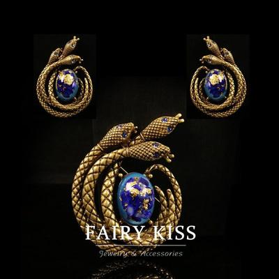 Brooch Stud Earrings, Light Luxury Retro Personalized Design High-end Set
