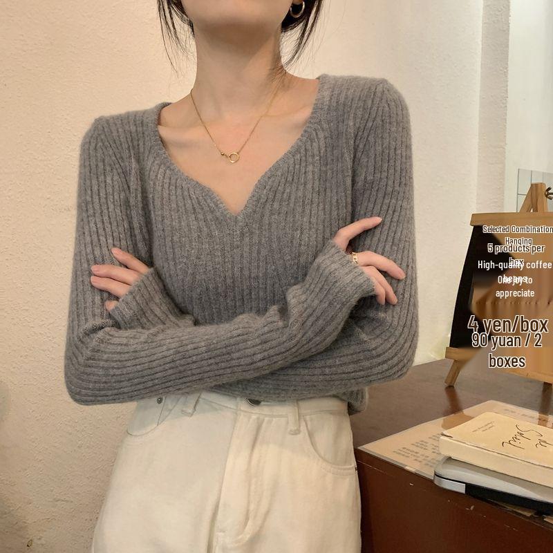 

Женский белый вязаный свитер с V-образным вырезом - Модный топ облегающего кроя в корейском стиле, осень/зима 2023 S (80-95 jin)