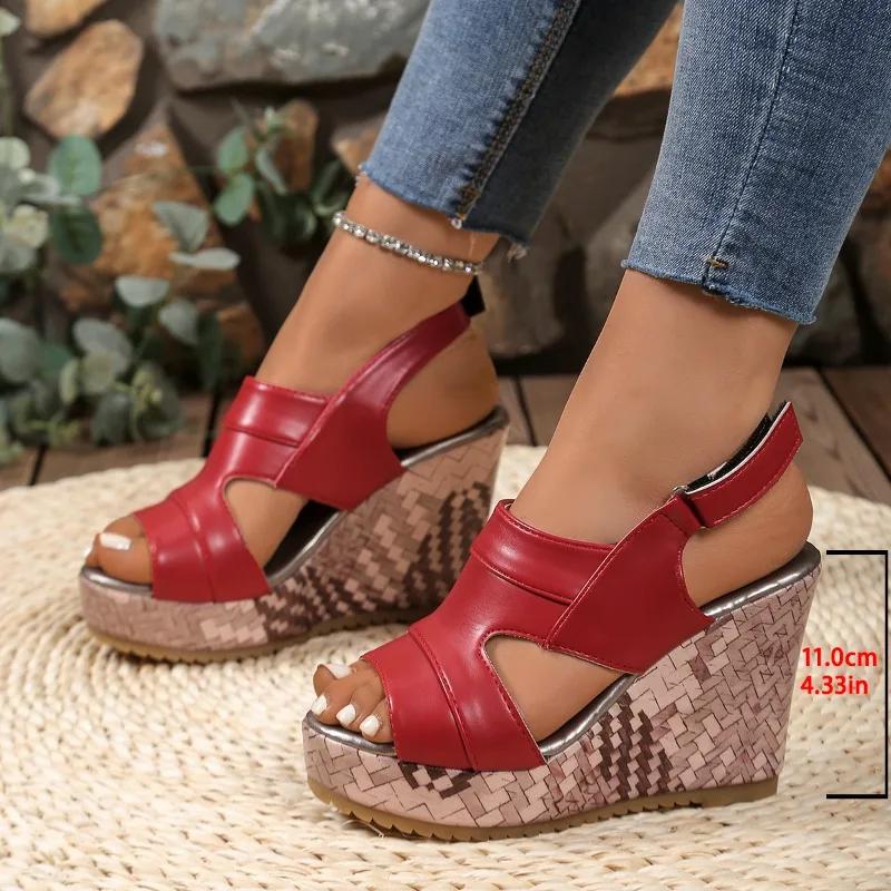 Fashion Platform Sandals Women's Casual Plus Size Foreign Style Super Fairy 2025 Commuting Super Soft