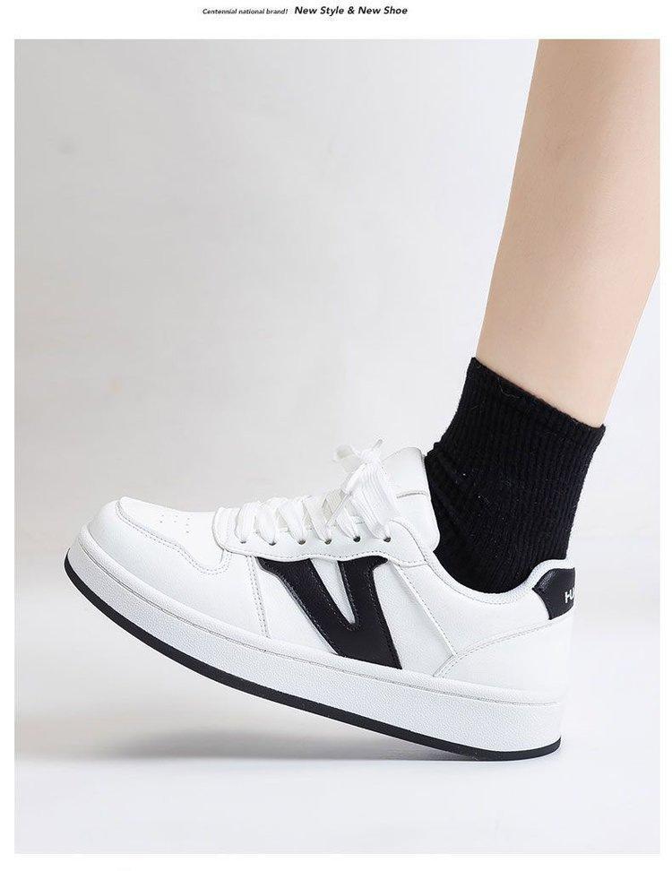 Advanced sense breathable niche design sense autumn new thick-soled lightweight casual board shoes 35