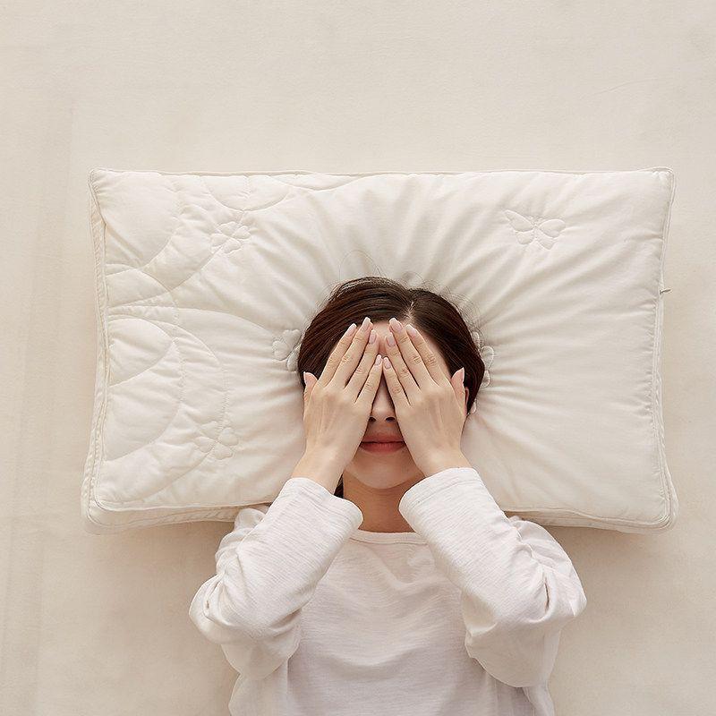 Premium Mulberry Silk Pillow Neck Support Better Sleep Adult Cervical Traction Hotel-Grade Bedding