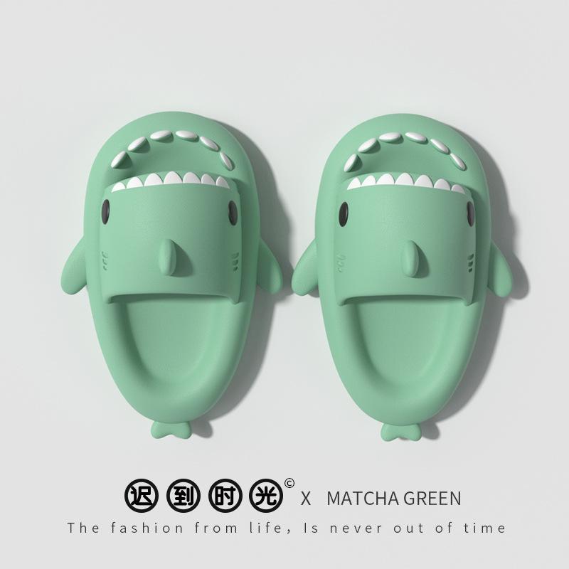 2024 Summer Adult Shark Couple Slippers for Men&Women Beach Shoes Indoor Cartoon EVA Shoes Bathroom Flat Shoes Non-Slip Sandals
