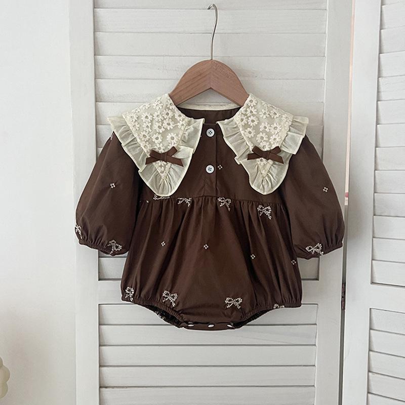 Baby-Krabbelstrampler im koreanischen Stil mit besticktem Kragen - Langarm, Niedrige Vollabdeckung für Frühling/Herbst.