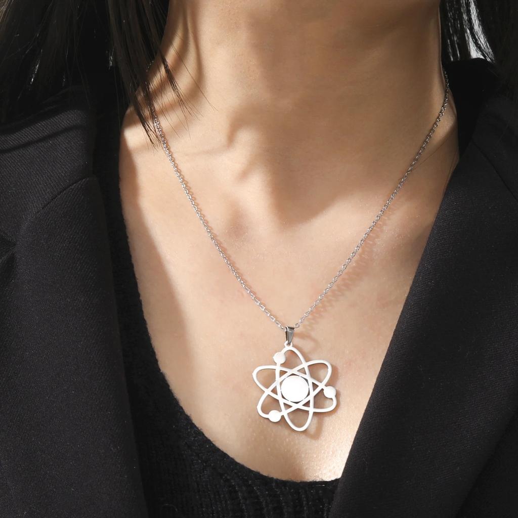 Hollow Three Ellipse Pendant Women Necklace Fashion Personality Jewelry Titanium Steel