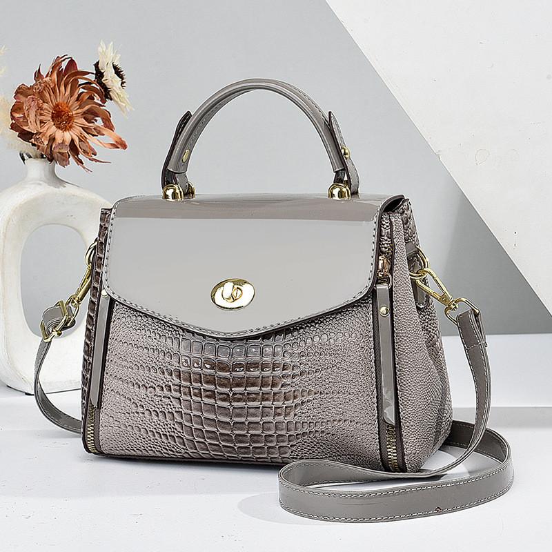 Chic Trendy Crossbody Handbag With Chain Elements And Secure Zipper Closure For Moms