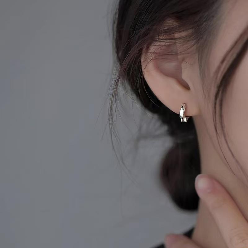 Gold 925 Sterling Silver Needle Mobius Earrings, 2024 Style, Women's High-End Stud Earrings, No Piercing Required.