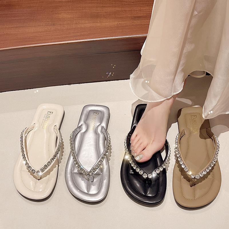 Flip flops summer versatile soft soled flat slippers