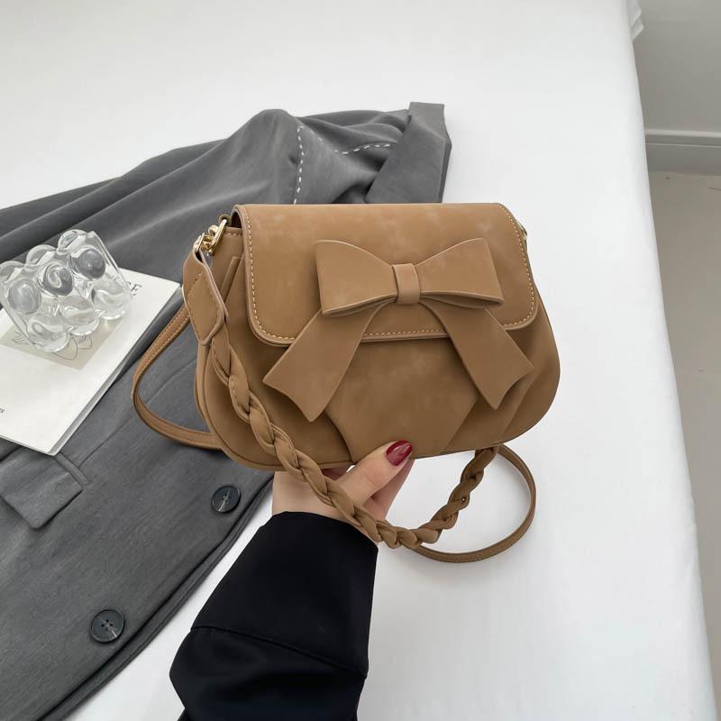 

Retro fashionable simple square bag 2025 autumn new fashion trend shoulder bag niche high value messenger bag