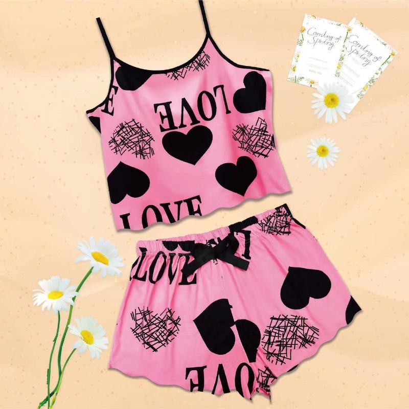 

Женская летняя пижама с принтом в виде сердца, топ на бретельках и шорты, ночная пижама, комплект из 2 предметов, удобный топ с шортами S розовый