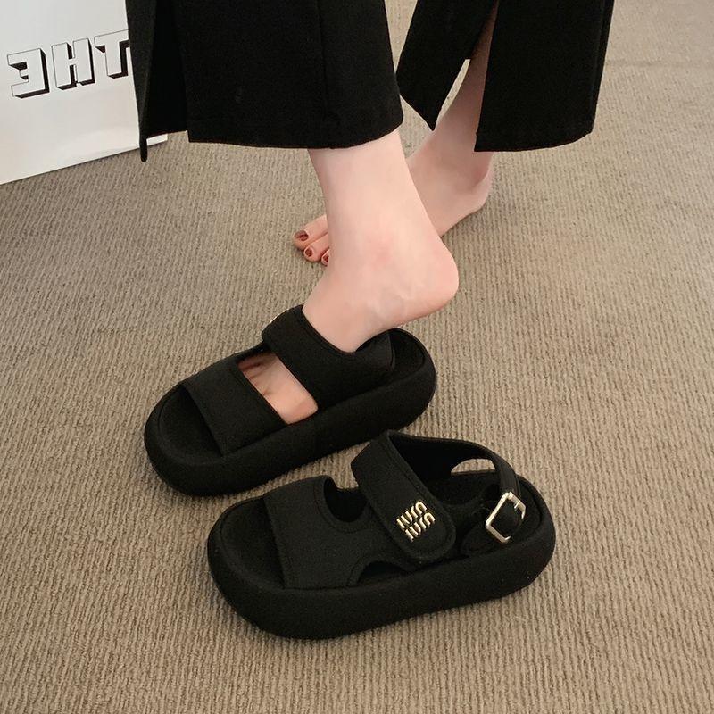 Retro super fire with skirt thick-soled heightening sandals 2025 summer new beach seaside women's sandals women's outer wear