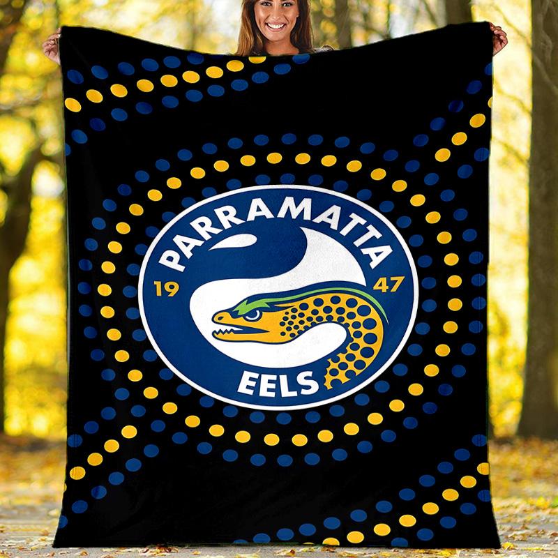 1pc Football Team (22) Theme Blanket - Digital Print, Polyester, Cozy for All Seasons, Perfect for Outdoor, Camping, and Travel