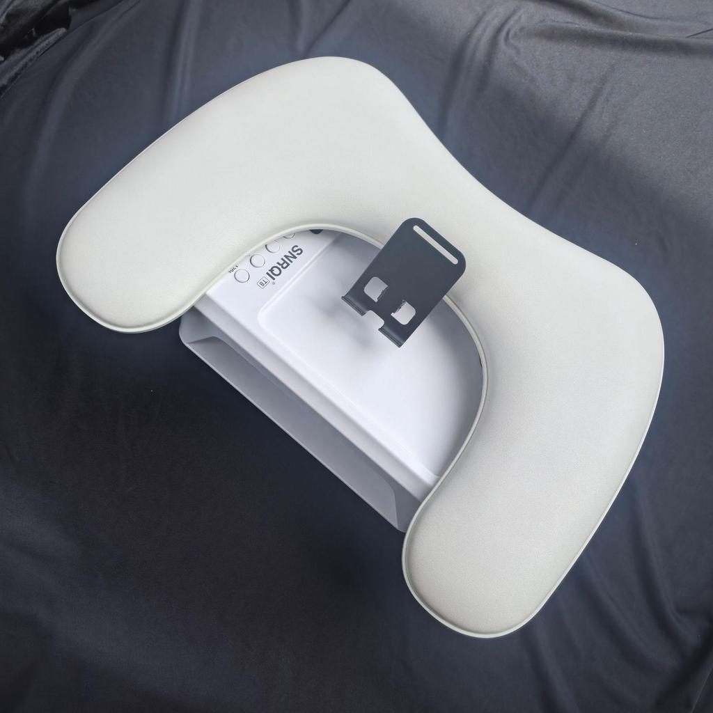 U-Shaped Nail Art Hand Rest with Phone Holder - Comfortable PU Leather Pillow, Simple Style.