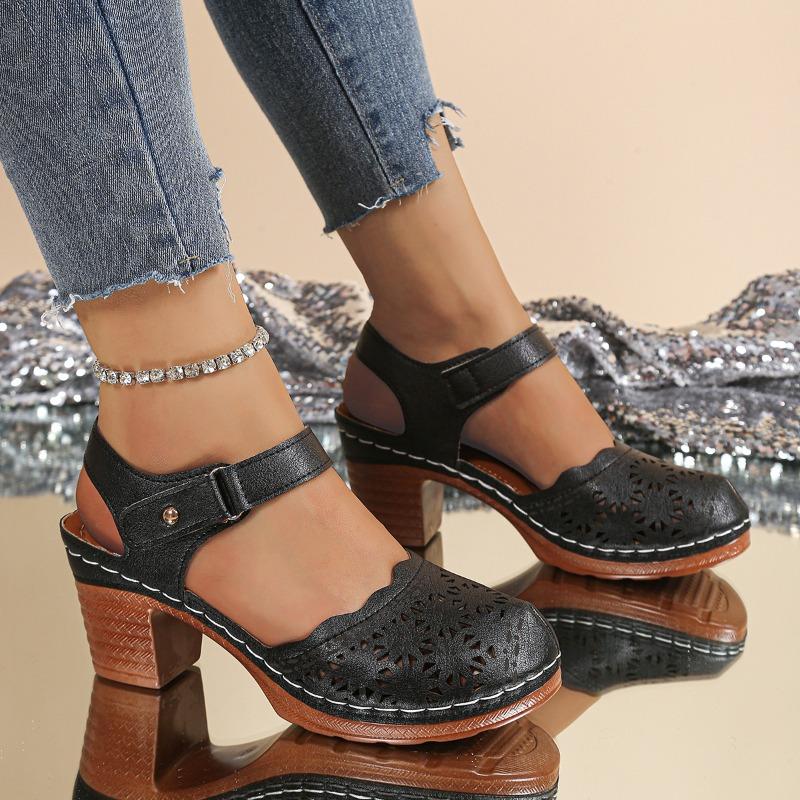 Women’s Closed-Toe Roman Mid Heel Hollow Slide Sandals