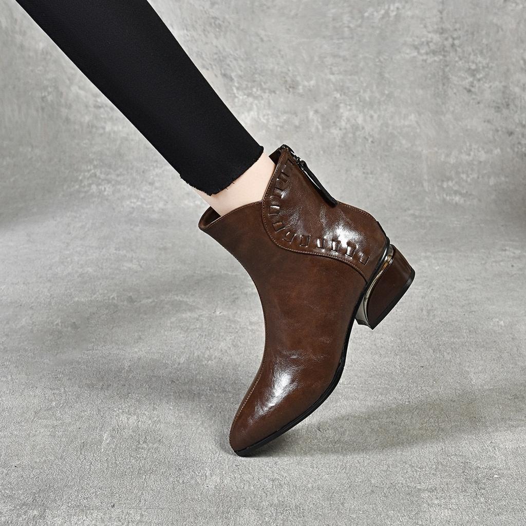 Pointed Short Boots Women's Autumn and Winter New Low-heeled Retro Rear Zipper Leather Boots Woven Rear Zipper Women's Boots