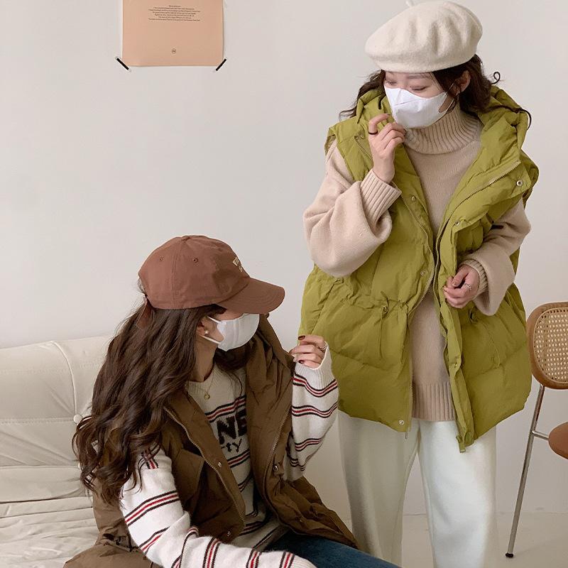 

Korean version of down vest women s outer wear 2025 new hooded candy color warm white duck down vest large size explosion One size коричневый