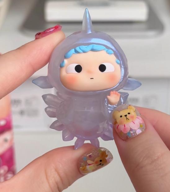 Černá Hra Heyone Oh Cub Kapuce Dobrodružství Roztomilá Série Částic Mini Slepá Krabička Roztomilá Trendy Hračka Ozdoby Dárek na Valentýna